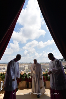 5-رسالة البابا فرنسيس إلى مدينة روما والعالم بمناسبة عيد الفصح 2017