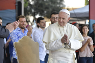 11-Encuentro con los jóvenes italianos