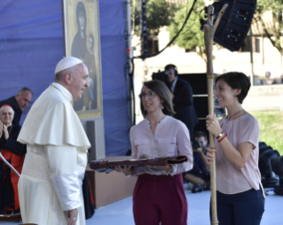 12-Encuentro con los jóvenes italianos