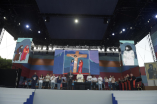 19-Meeting and prayer of the Holy Father with young Italians