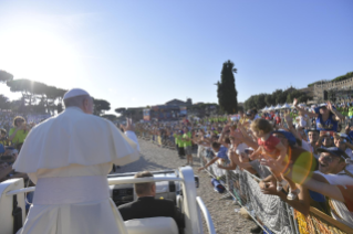 26-Meeting and prayer of the Holy Father with young Italians