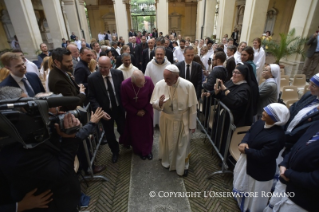 15-C&#xe9;l&#xe9;bration des V&#xea;pres avec l&#x2019;archev&#xea;que de Canterbury, en comm&#xe9;moration du 50e anniversaire de la rencontre entre le pape Paul VI et le primat de l&#x2019;&#xc9;glise anglicane Michael Ramsey