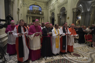 21-C&#xe9;l&#xe9;bration des V&#xea;pres avec l&#x2019;archev&#xea;que de Canterbury, en comm&#xe9;moration du 50e anniversaire de la rencontre entre le pape Paul VI et le primat de l&#x2019;&#xc9;glise anglicane Michael Ramsey