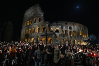 14-Way of the Cross at the Colosseum presided over by the Holy Father - Good Friday