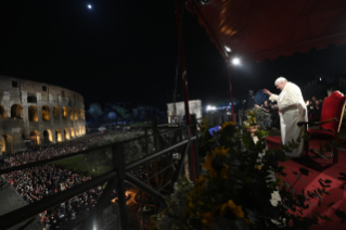 22-Way of the Cross at the Colosseum presided over by the Holy Father - Good Friday