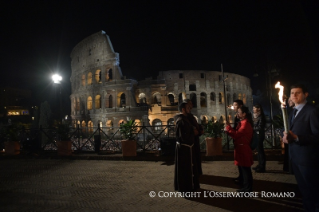 25-Venerdì Santo – Via Crucis