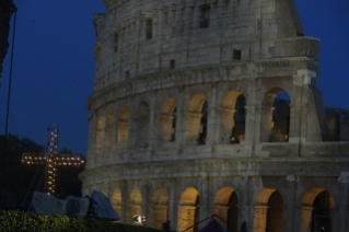 0-Way of the Cross at the Colosseum presided over by the Holy Father - Good Friday