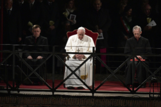 15-Way of the Cross at the Colosseum presided over by the Holy Father - Good Friday