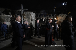 10-Venerdì Santo – Via Crucis