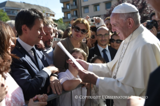 11-Visit of the Holy Father to "Villa Nazareth"