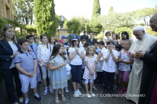 14-Besuch des Heiligen Vaters in der Villa Nazareth