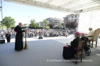 16-Visit of the Holy Father to "Villa Nazareth"