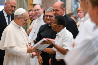 0-To altar servers from France