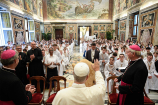 6-To altar servers from France