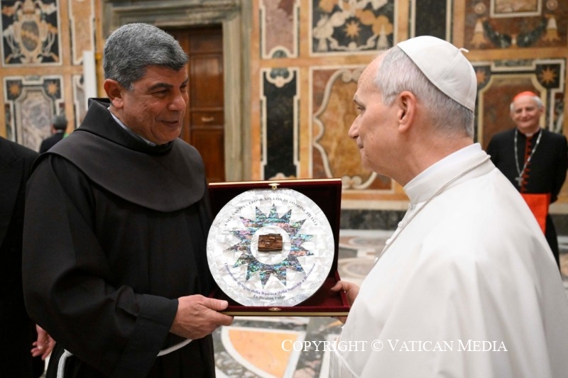 10-A los miembros de la Asociaci&oacute;n Nacional de Municipios Italianos (ANCI) 