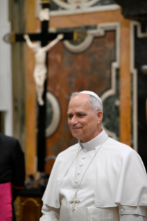 1-To the Participants in the General Chapters of the Conventual Franciscans and of the Order of the Most Holy Trinity and of the Captives (Trinitarians)