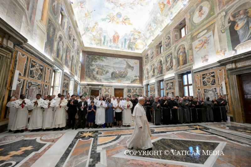 9-Ai Partecipanti ai Capitoli Generali dei Frati Minori Conventuali e dell&rsquo;Ordine della Santissima Trinit&agrave; e degli schiavi (Trinitari)