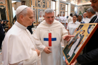 10-To the Participants in the General Chapters of the Conventual Franciscans and of the Order of the Most Holy Trinity and of the Captives (Trinitarians)