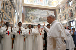 14-To the Participants in the General Chapters of the Conventual Franciscans and of the Order of the Most Holy Trinity and of the Captives (Trinitarians)