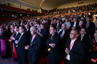 8-A los participantes en el encuentro para sacerdotes promovido por el Dicasterio para el Clero