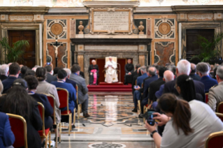 2-Ai moderatori delle Associazioni di Fedeli, di Movimenti Ecclesiali e Nuove Comunità