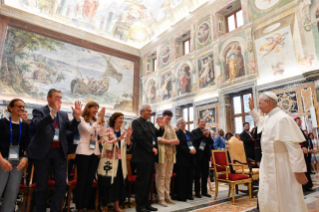 10-Ai moderatori delle Associazioni di Fedeli, di Movimenti Ecclesiali e Nuove Comunità