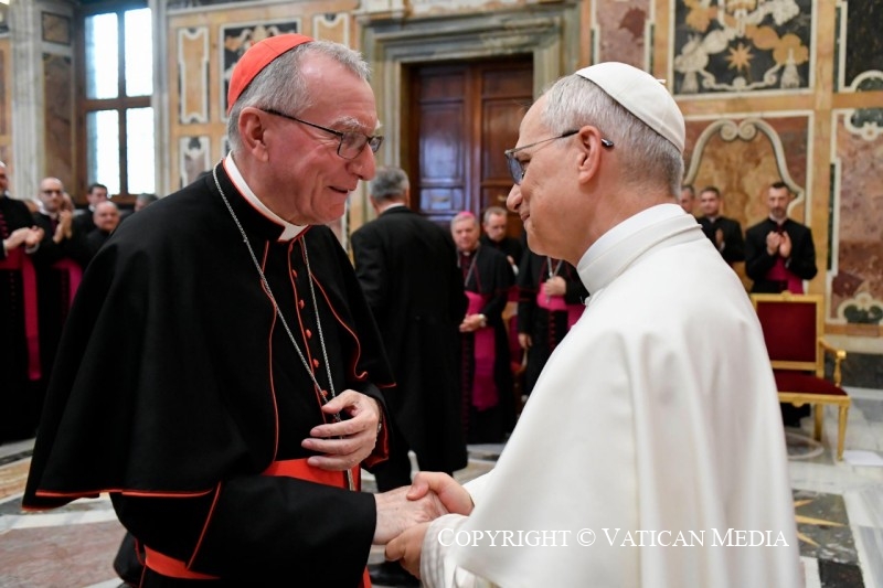 0-To Superiors and Officials of the Secretariat of State 