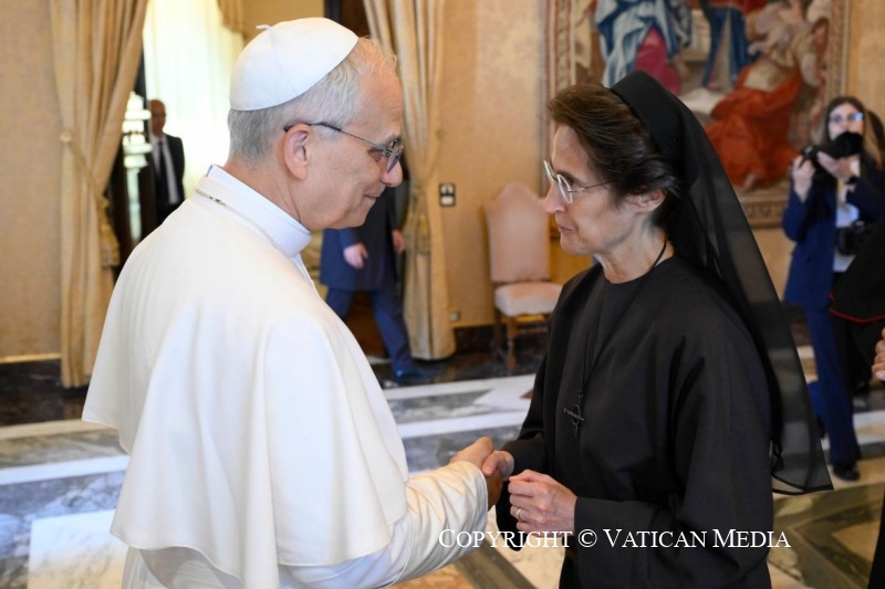 Prevost, con la 'alcaldesa' del Vaticano