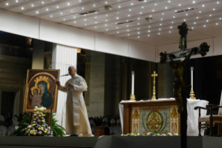 16-Ai giovani convenuti in Piazza San Pietro per la Santa Messa di accoglienza al Giubileo dei Giovani