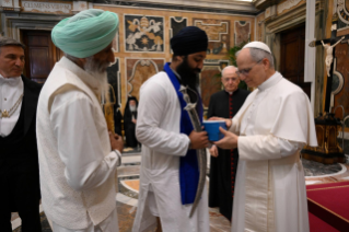 10-Alle Delegazioni Ecumeniche e Interreligiose convenute per l’Inizio del Ministero Petrino di Papa Leone XIV