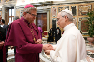 14-Alle Delegazioni Ecumeniche e Interreligiose convenute per l’Inizio del Ministero Petrino di Papa Leone XIV