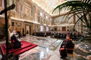 6-A los miembros de la Fundación Centesimus Annus Pro Pontifice