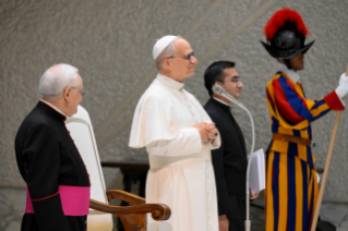 4-Meeting of the Holy Father with Employees of the Holy See and the Vatican City State