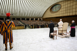20-Meeting of the Holy Father with Employees of the Holy See and the Vatican City State