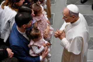 24-Meeting of the Holy Father with Employees of the Holy See and the Vatican City State
