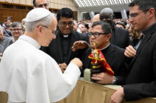 27-Meeting of the Holy Father with Employees of the Holy See and the Vatican City State