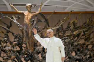 35-Meeting of the Holy Father with Employees of the Holy See and the Vatican City State