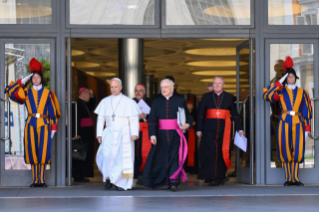 12-Audiência aos Membros do Colégio Cardinalício 