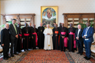 8-A los miembros de la "Fondation Internationale Religions et Soci&eacute;t&eacute;s" 