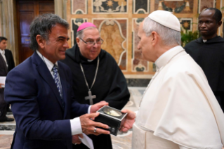 8-Ai partecipanti al “Seminario de Ética en el Gerenciamiento de la Salud” 