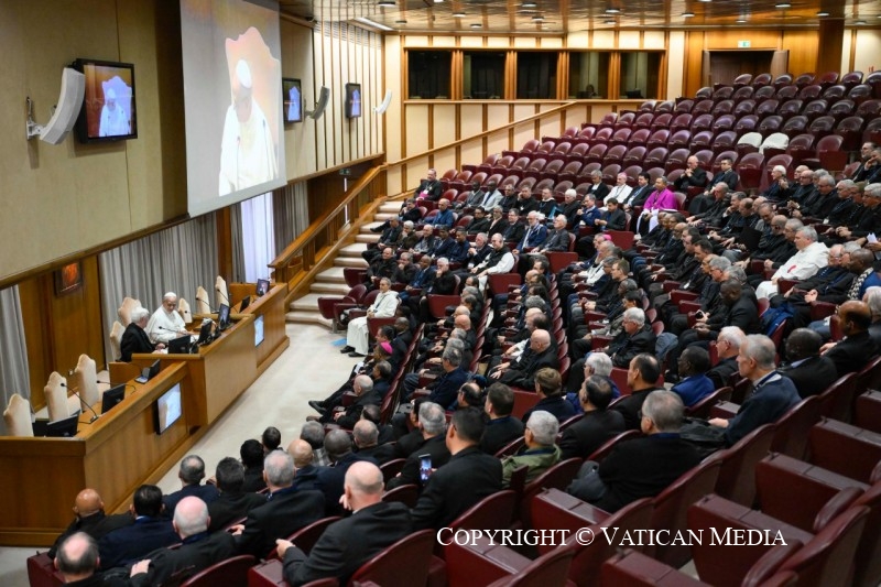 9-Aos participantes na reuni&atilde;o promovida pela Uni&atilde;o dos Superiores Gerais (USG)