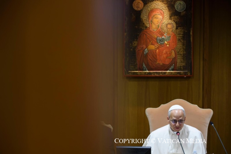 4-Aos participantes na reuni&atilde;o promovida pela Uni&atilde;o dos Superiores Gerais (USG)