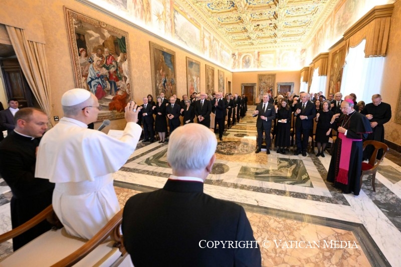 El Papa, con los caballeros de Colón