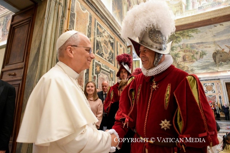 0-To the Pontifical Swiss Guards on the occasion of their Oath-taking Ceremony