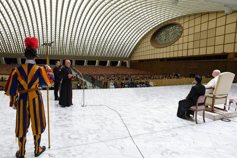 2-Aux participants &agrave; la Rencontre mondiale des Mouvements populaires