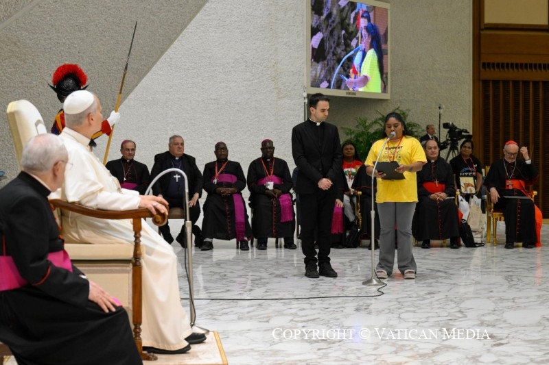 4-Aux participants &agrave; la Rencontre mondiale des Mouvements populaires