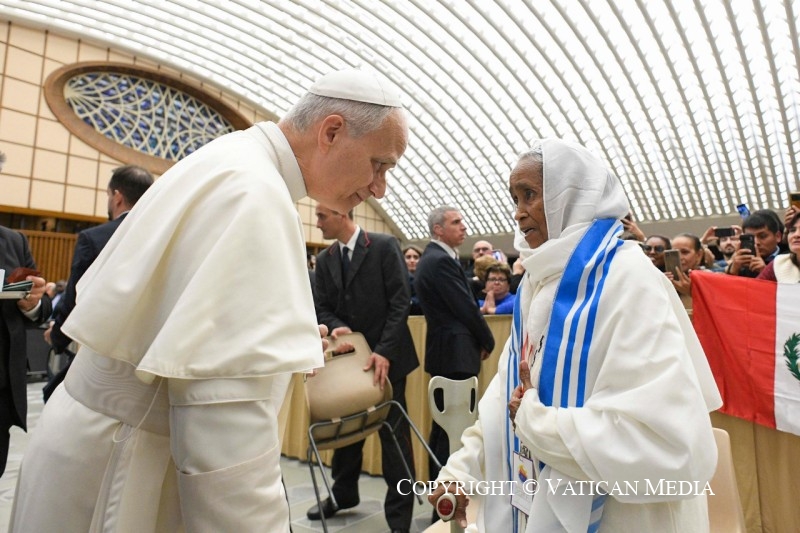 16-Aux participants &agrave; la Rencontre mondiale des Mouvements populaires