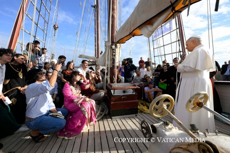9-Visita ao navio-escola da paz "Med 25 Bel Espoir"