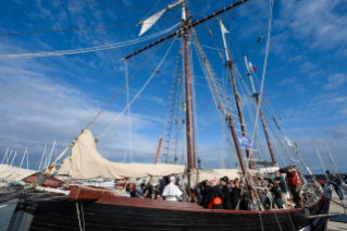 11-Visita ao navio-escola da paz "Med 25 Bel Espoir"