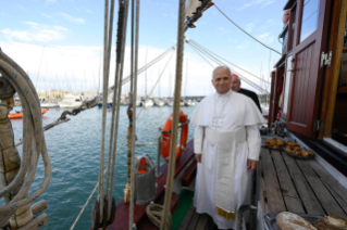 12-Visita ao navio-escola da paz "Med 25 Bel Espoir"